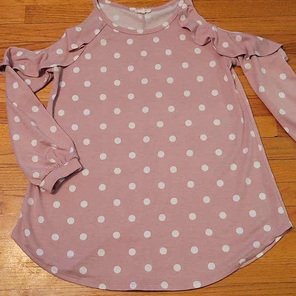 Sweet Lovely Tops - Womens pink cold shoulder top